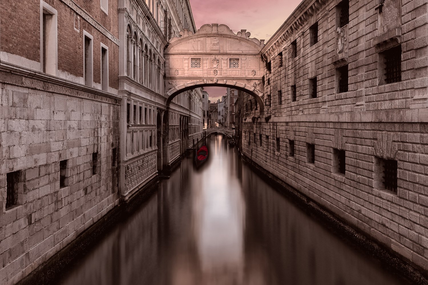 The Romance, a limited edition fine art photograph by Tom Haberman for TomsWorldCollection
